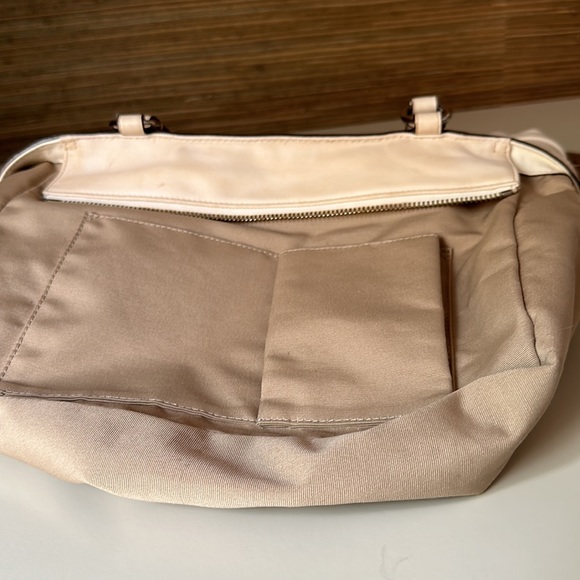 Coach Cream Color Shoulder Bag - Picture 13 of 14